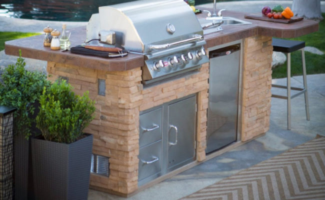 BESPOKE OUTDOOR KITCHENS AND RETURN ON INVESTMENT